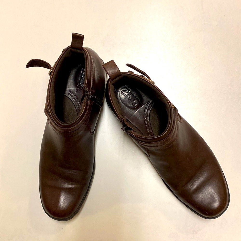 Clark’s Leather Ankle Boots - Picture 3 of 6
